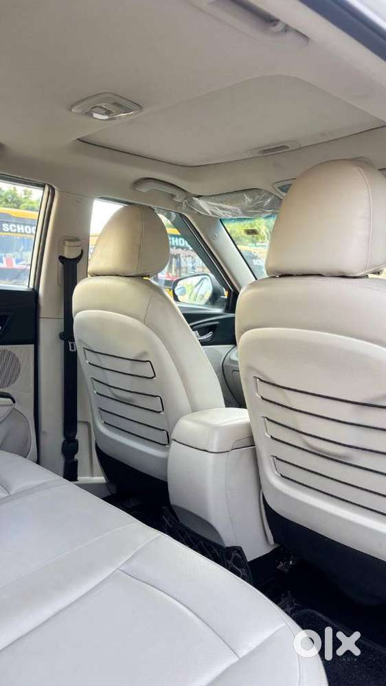 Mahindra Xuv300, 2022, Petrol