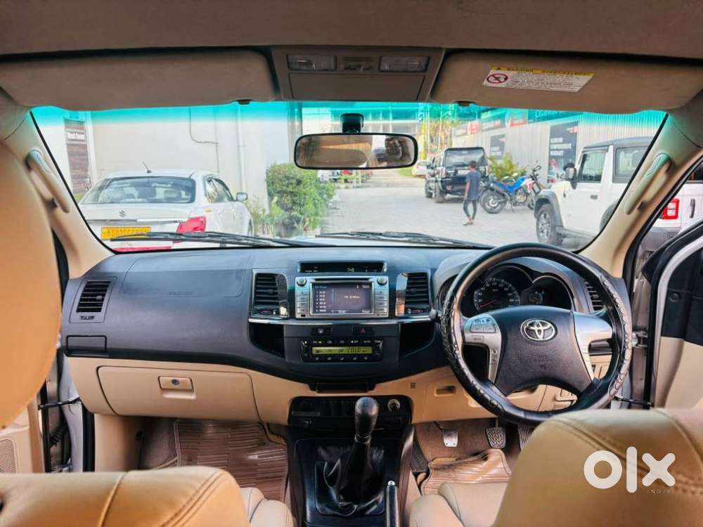 Toyota Fortuner 4x2 Manual, 2015, Diesel