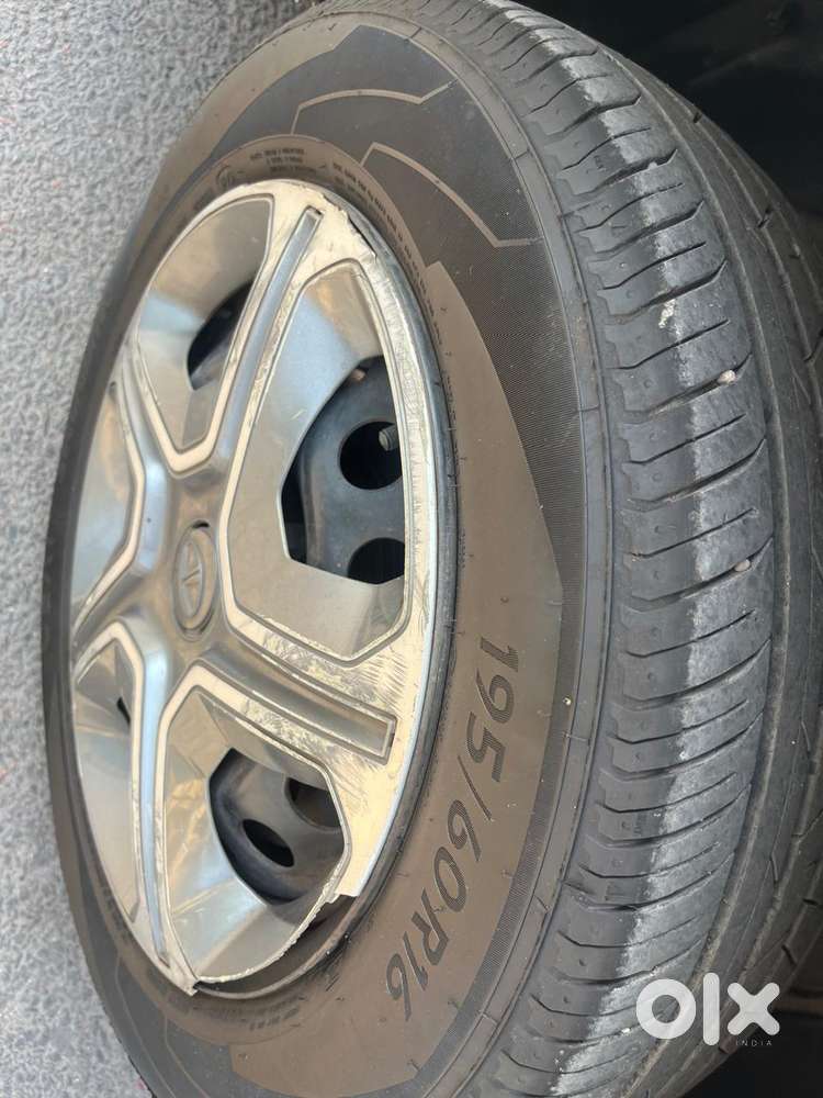 Tata Nexon 1.5 Revotorq Xm (s), 2019, Petrol