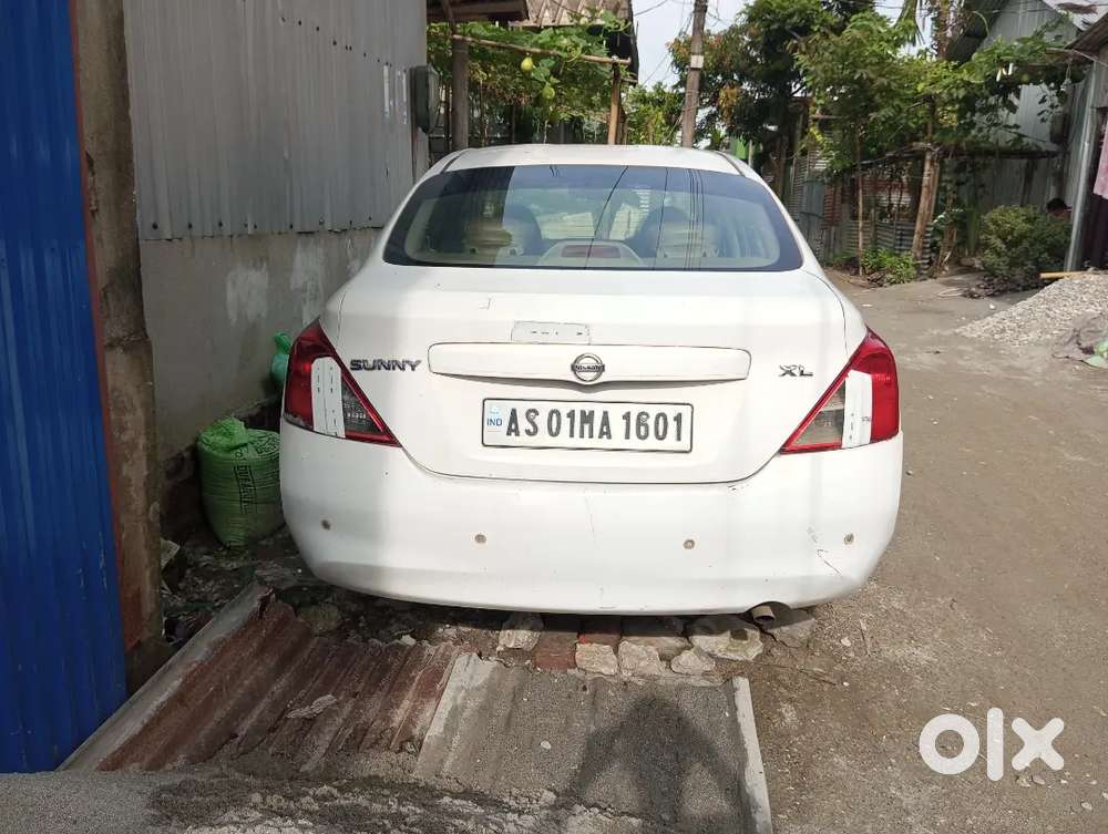 Nissan Sunny Petrol 2nd 2012