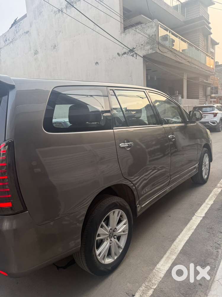 Toyota Innova Diesel 2012