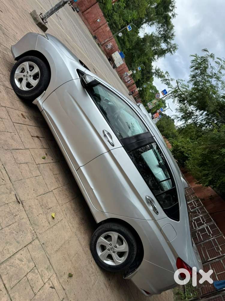 Honda City 2nd Owner, Doctor Driven Car Well Maintained