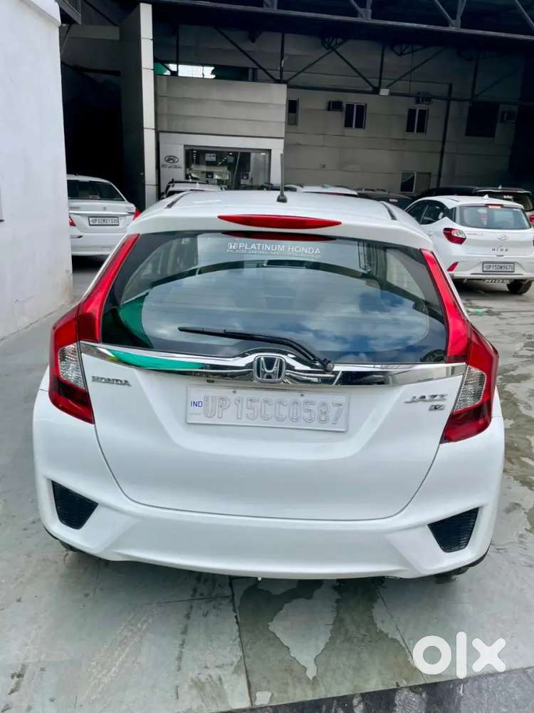 Honda Jazz 2016 Petrol 71500 Km Driven