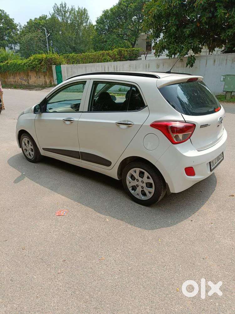 Hyundai Grand I10 Sportz Cng, 2016, Cng & Hybrids