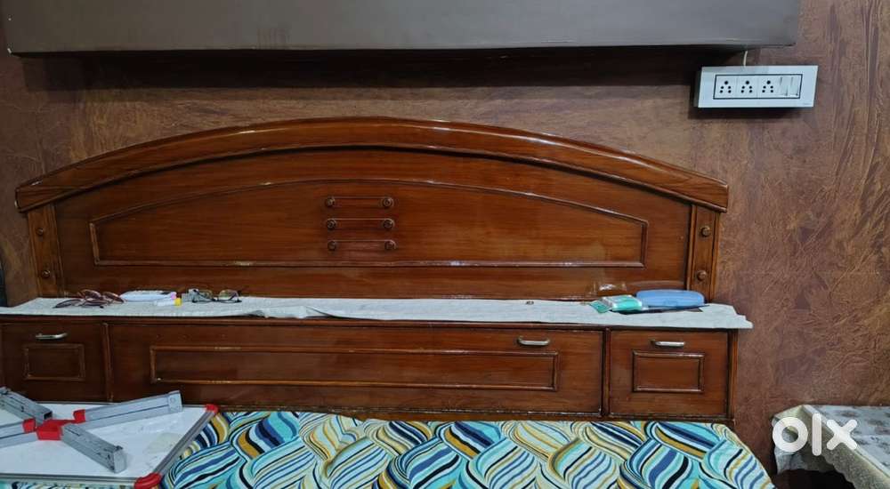 Sangwan bed with mattress