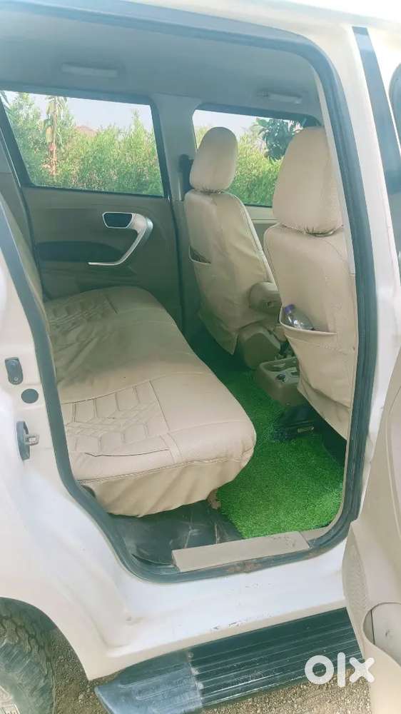 Mahindra Tuv 300 2017