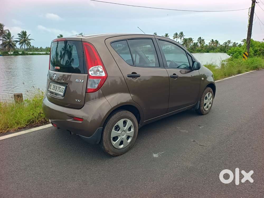 Maruti Suzuki Ritz Vxi, 2010, Petrol