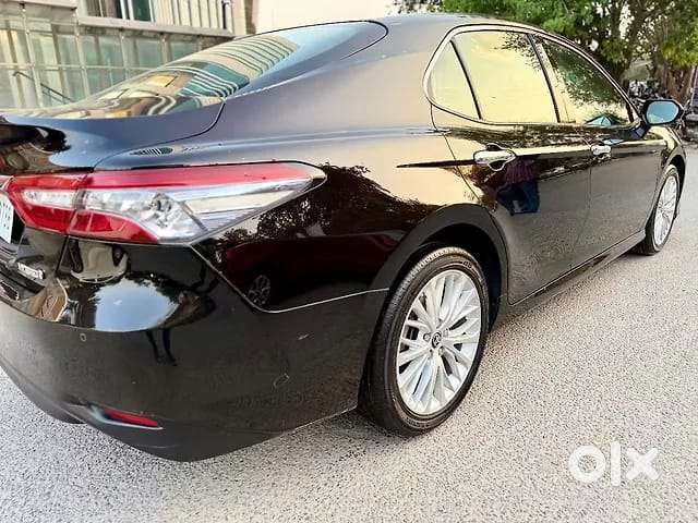 Toyota Camry Hybrid, 2020, Petrol