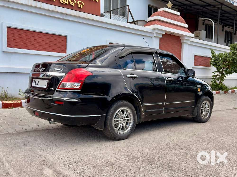 Maruti Suzuki Dzire 1.2 Vxi, 2011, Petrol