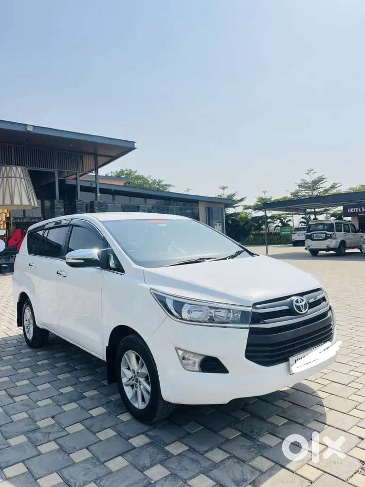 Toyota Innova Crysta 2018