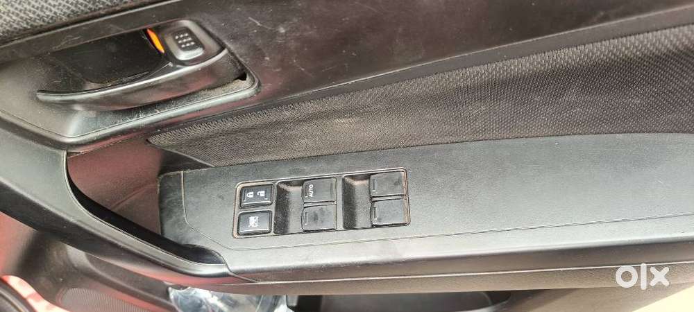 Maruti Suzuki Brezza Zdi+ Dual Tone, 2019, Diesel