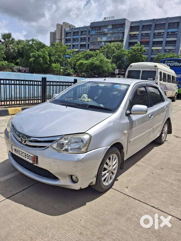 Toyota Etios V, 2011, Petrol