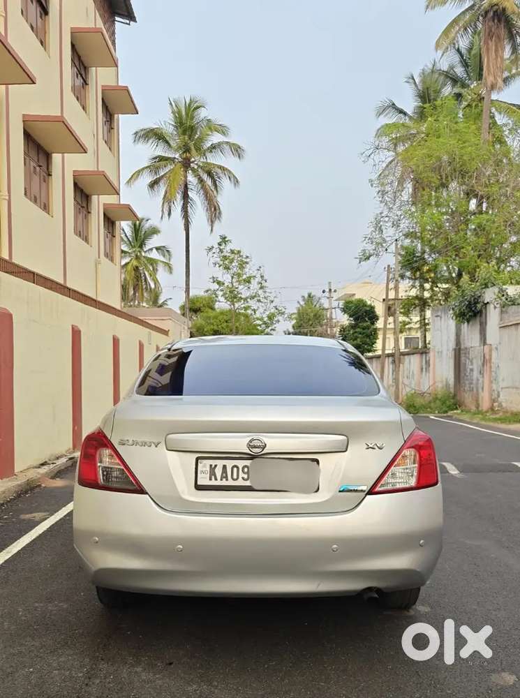 Nissan Sunny Diesel 2013