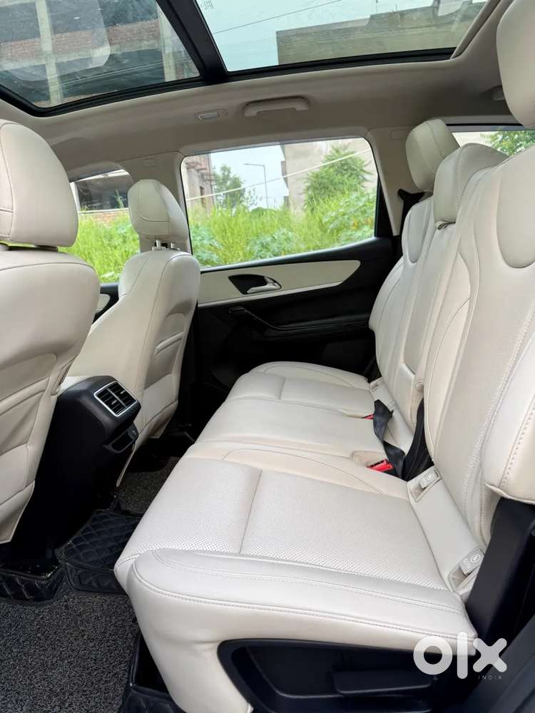Mahindra Xuv700 2.2 Ax 7 Diesel Mt Str, 2023, Diesel