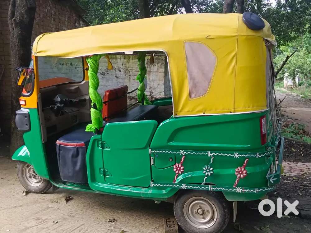 Bajaj Maxima Cng Price Bajaj Transport Vehicles Bajaj Maxima C