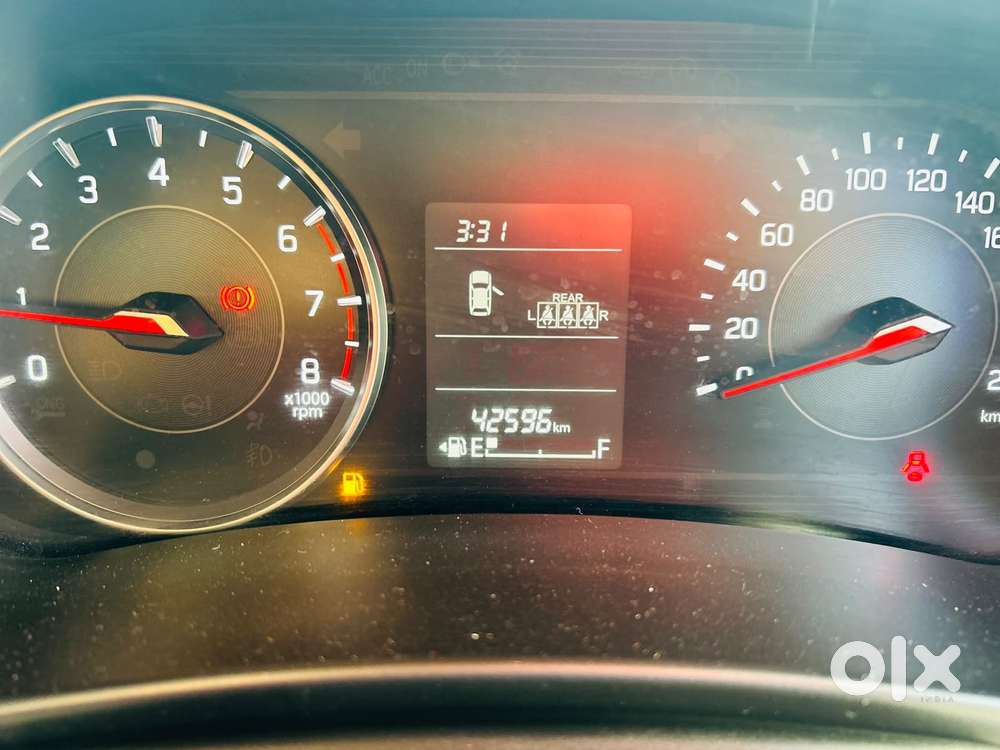 Maruti Suzuki New-gen Swift Lxi, 2024, Petrol