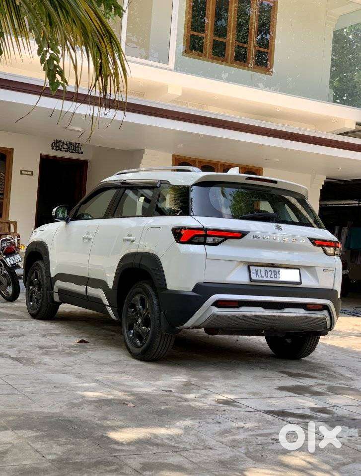 Maruti Suzuki Brezza 1.5 Zxi Smart Hybrid, 2022, Petrol