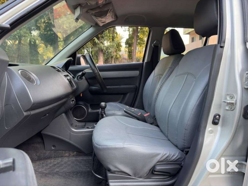 Maruti Suzuki Swift Vxi 1.2 Abs Bs-iv, 2009, Petrol