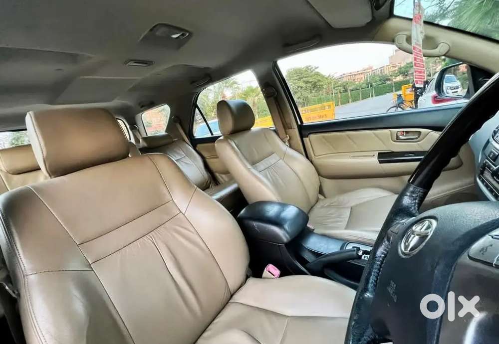 Toyota Fortuner 2015 1st Owner Diesel 99000 Km Driven