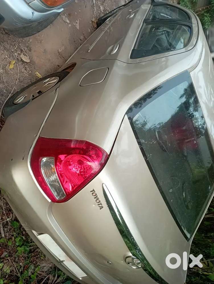 Toyota Etios 2011 Petrol 136000 Km Driven
