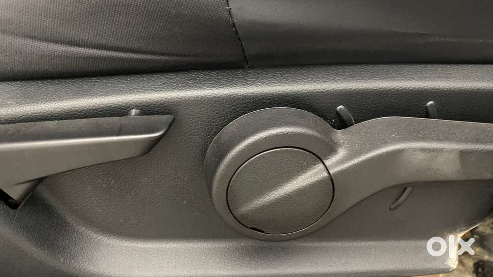 Mahindra Thar Lx P At 4wd 4s Ht, 2022, Petrol