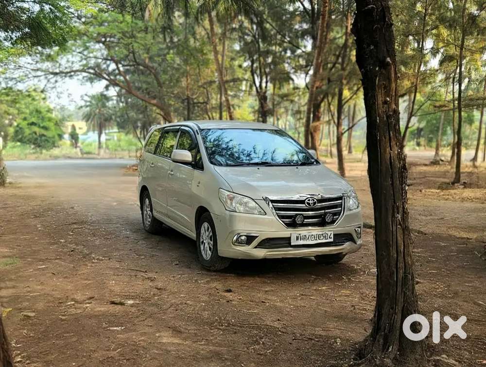 Toyota Innova 2015 Diesel Well Maintained