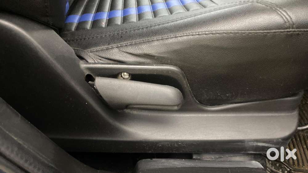 Maruti Suzuki Swift 2011-2014 Vxi, 2013, Petrol