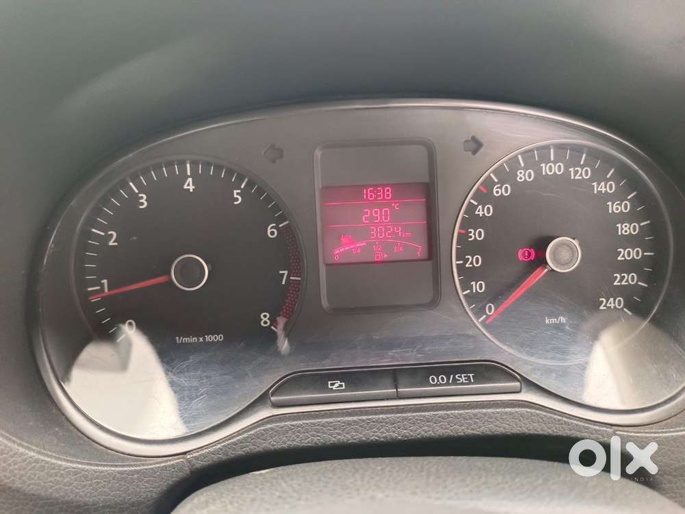 Volkswagen Polo Trendline 2011 Petrol
