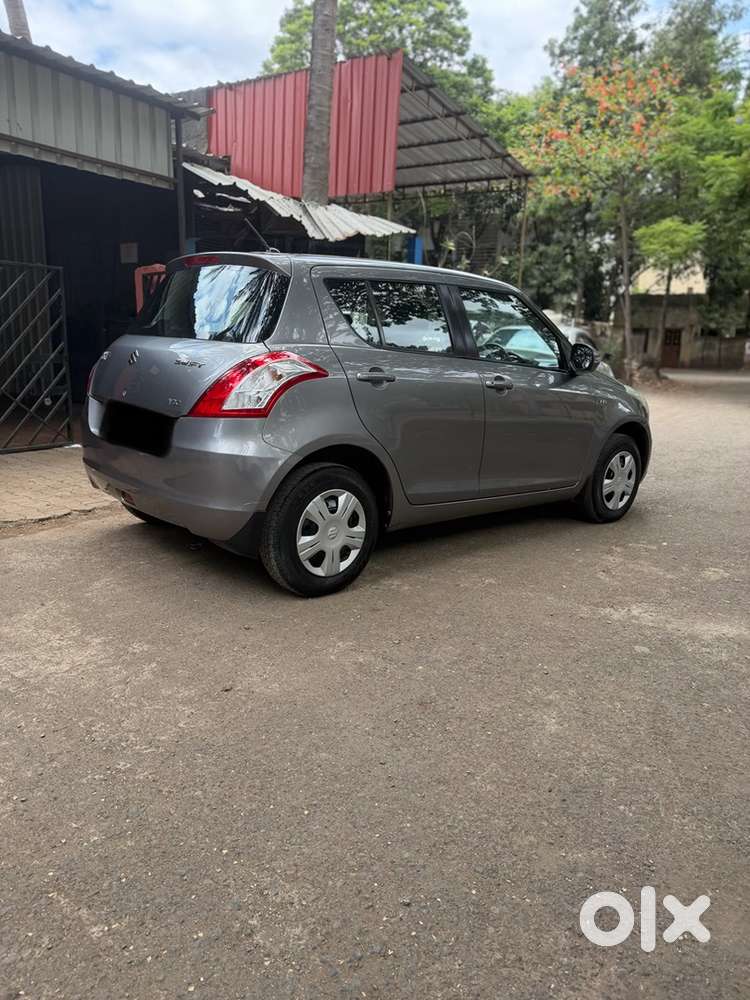 Maruti Suzuki Swift 2017 Petrol 46000 Km Driven