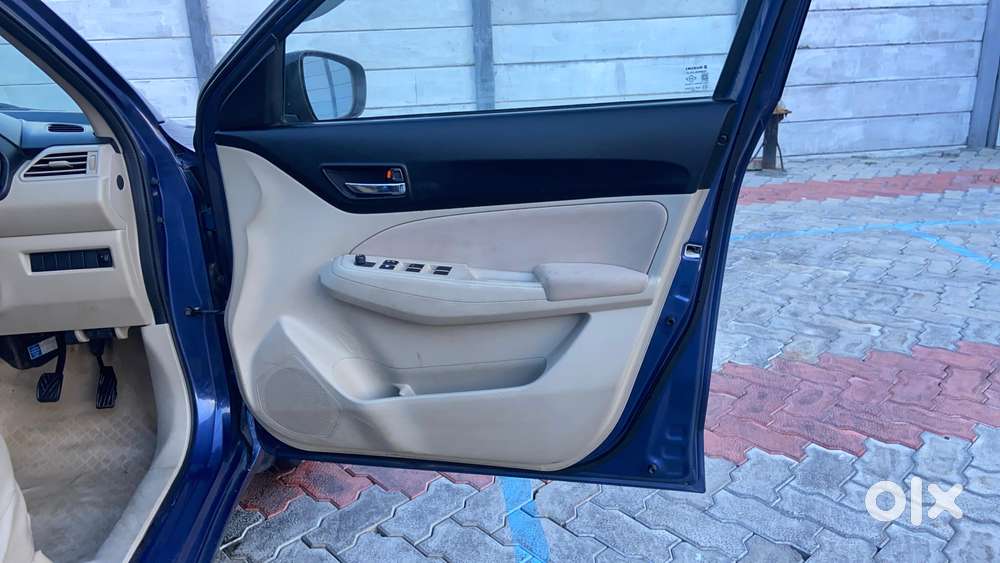 Maruti Suzuki Swift Dzire 1.2 Vxi Bsiv, 2017, Petrol