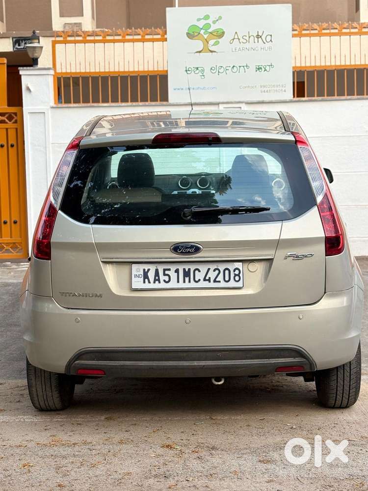 Ford Figo 2010-2012 Petrol Titanium, 2012, Petrol