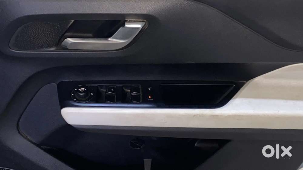 Tata Punch Creative Amt, 2022, Petrol