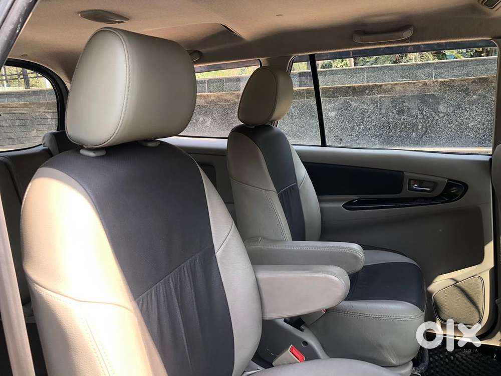 Toyota Innova 2.5 Zx 7 Str Bs-iv, 2014, Diesel