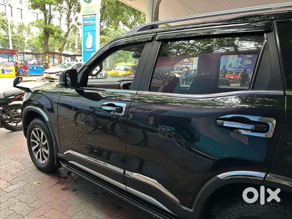 Mahindra Scorpio-n 2023 Petrol 29000 Km Driven