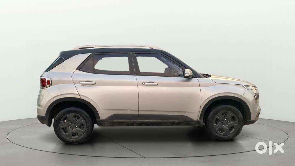 Hyundai Venue 1.2 S Plus, 2021, Petrol