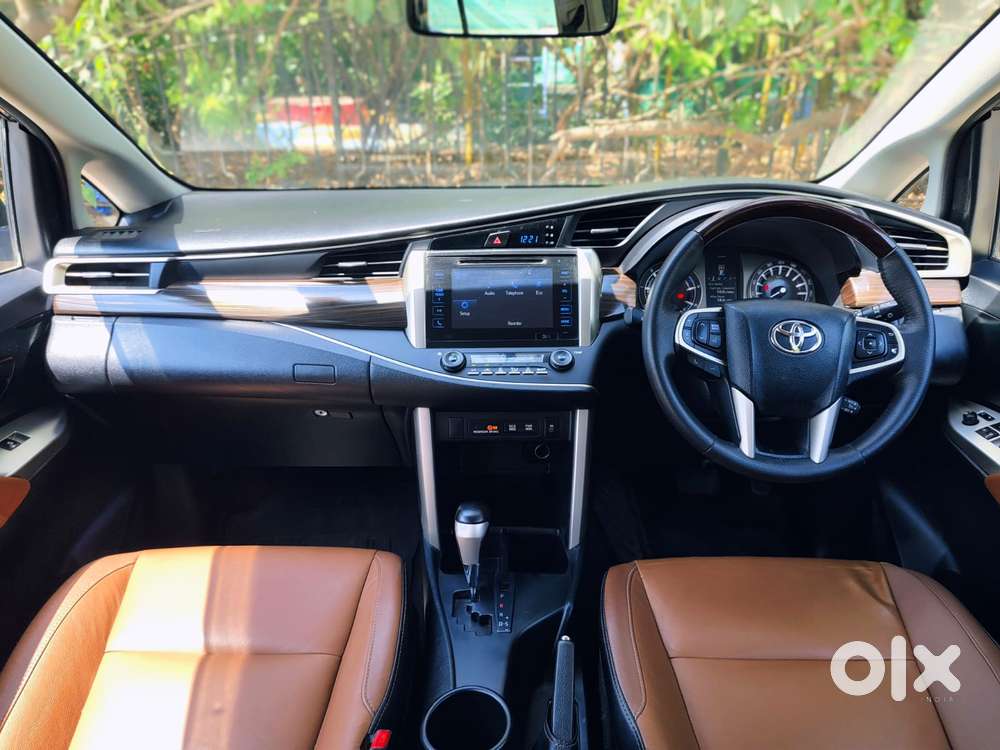 Toyota Innova Crysta