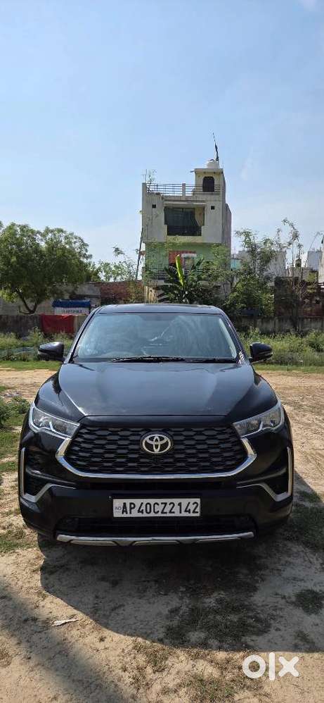 Toyota Innova Hycross 2.0 Zx Hybrid 7 Str, 2024, Cng & Hybrids