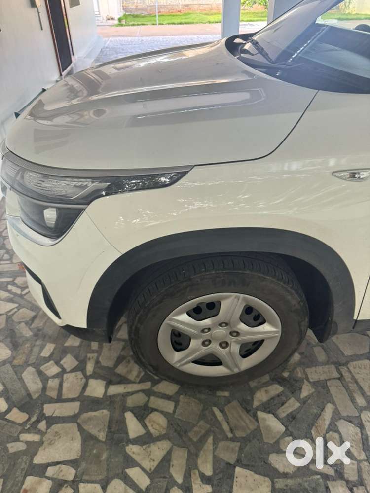 Kia Seltos Petrol 2021