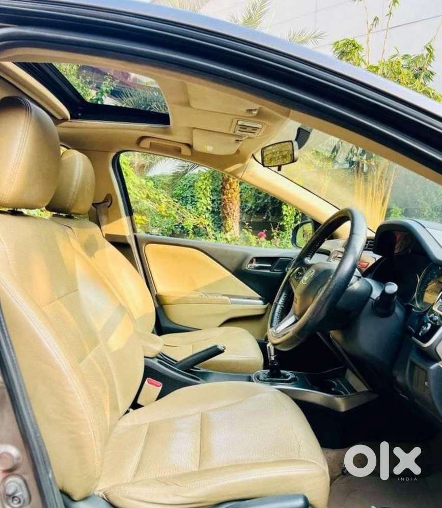 Honda City 2014 Model Sunroof