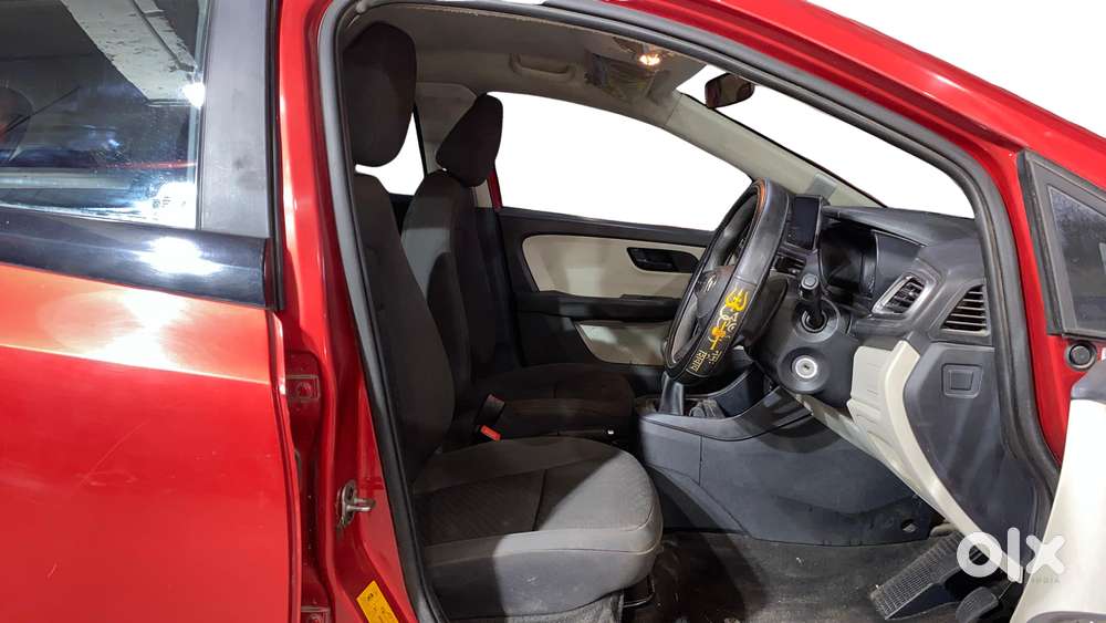 Tata Altroz 1.2 Xm Plus, 2022, Petrol