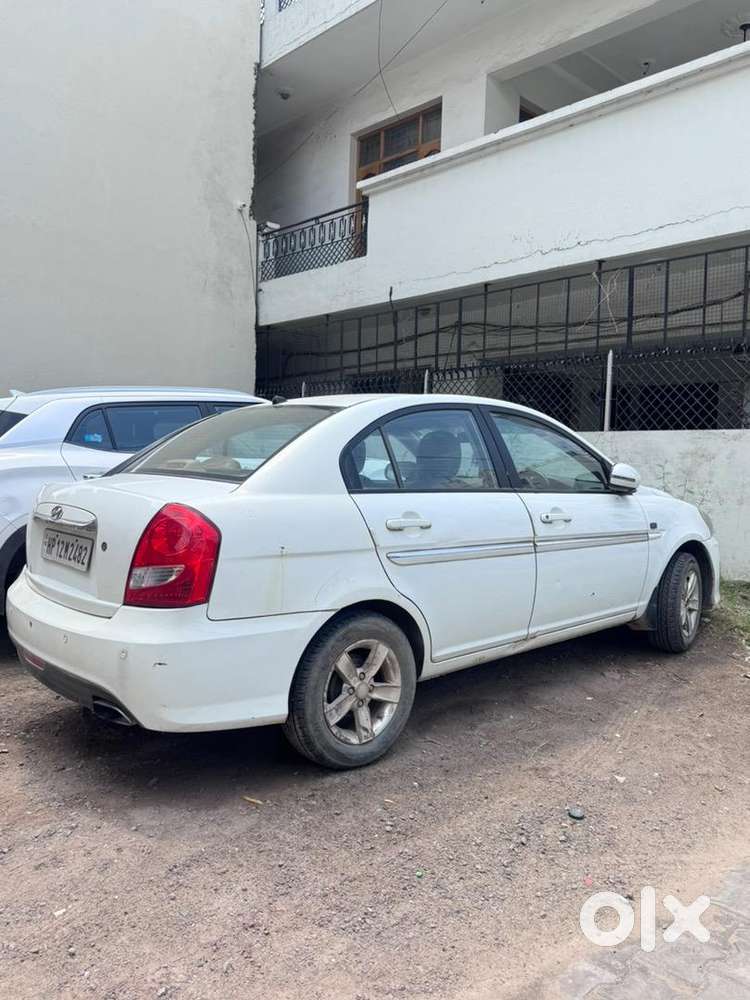Hyundai Verna 2011 Diesel Well Maintained
