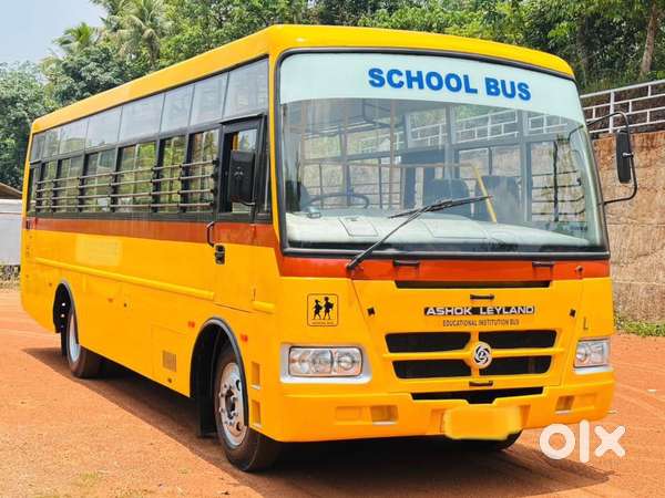 2013 Leyland lynx 52 seat school
