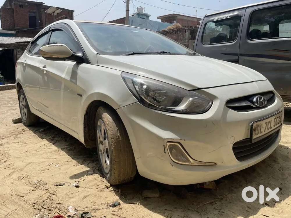 Hyundai Fluidic Verna 2011 Petrol Well Maintained