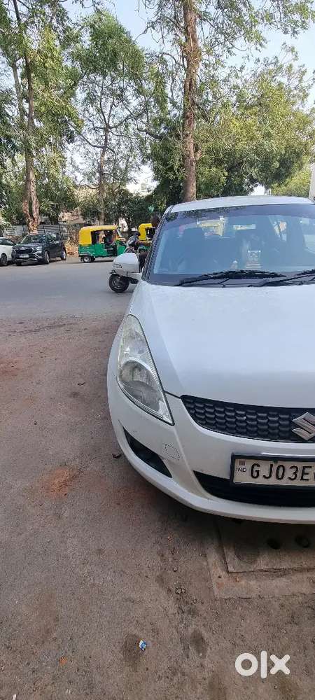 Maruti Suzuki Swift Vxi 2012