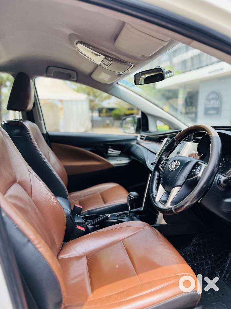 Toyota Innova Crysta