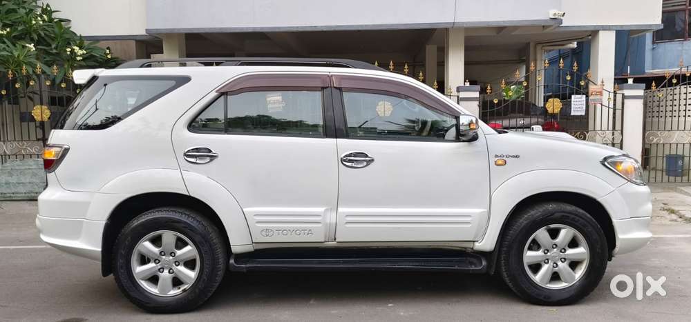 Toyota Fortuner 2009-2011 3.0 Diesel, 2011, Diesel