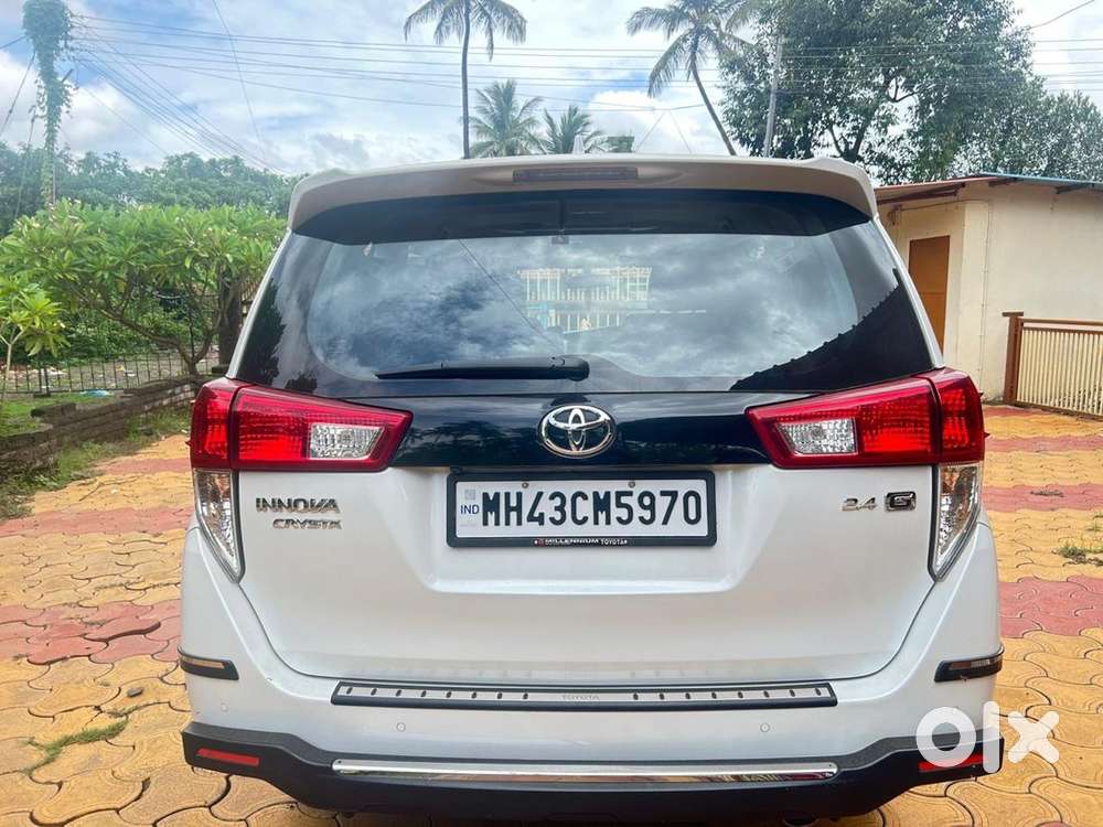 Toyota Innova Crysta 2025