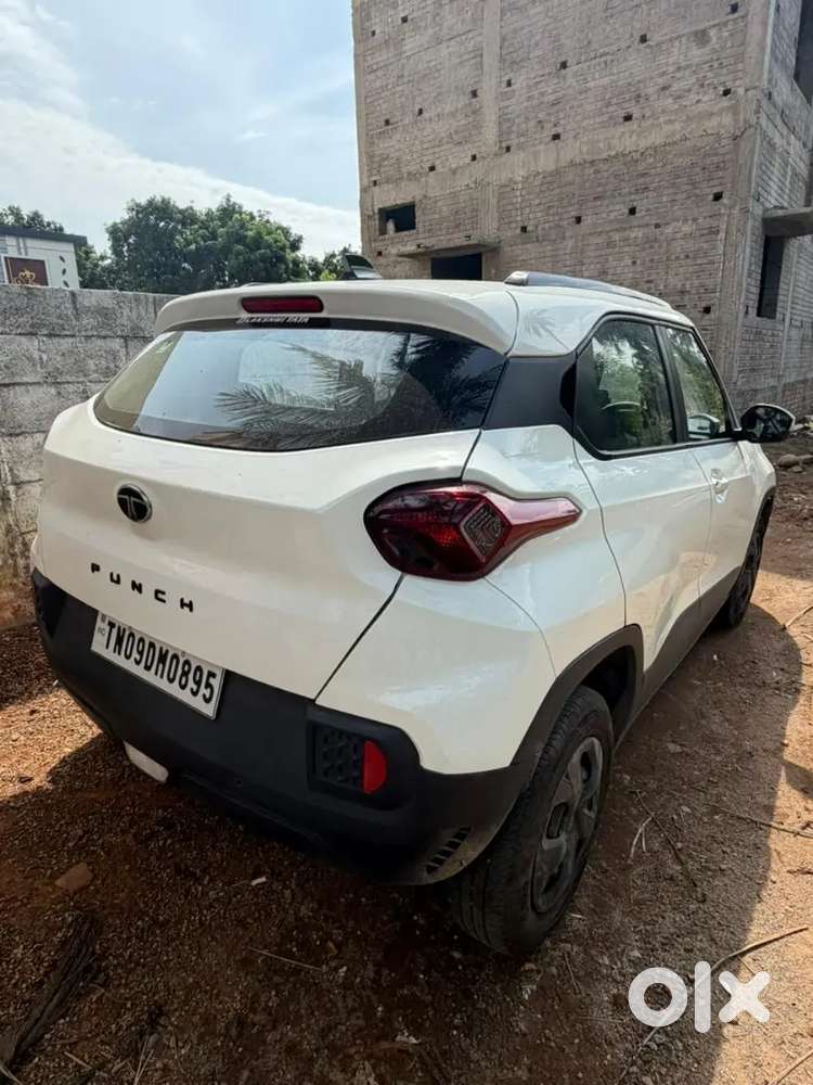 Tata Punch 1.2 Rhythm 2025