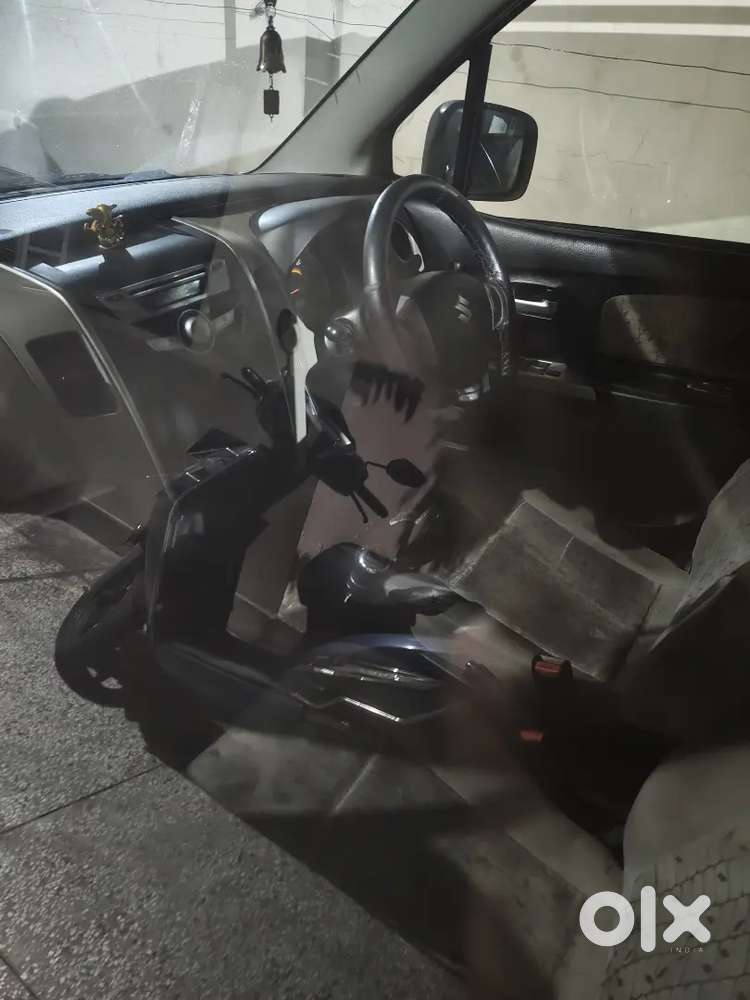 Maruti Suzuki Wagon R 1.0 Vxi 2014