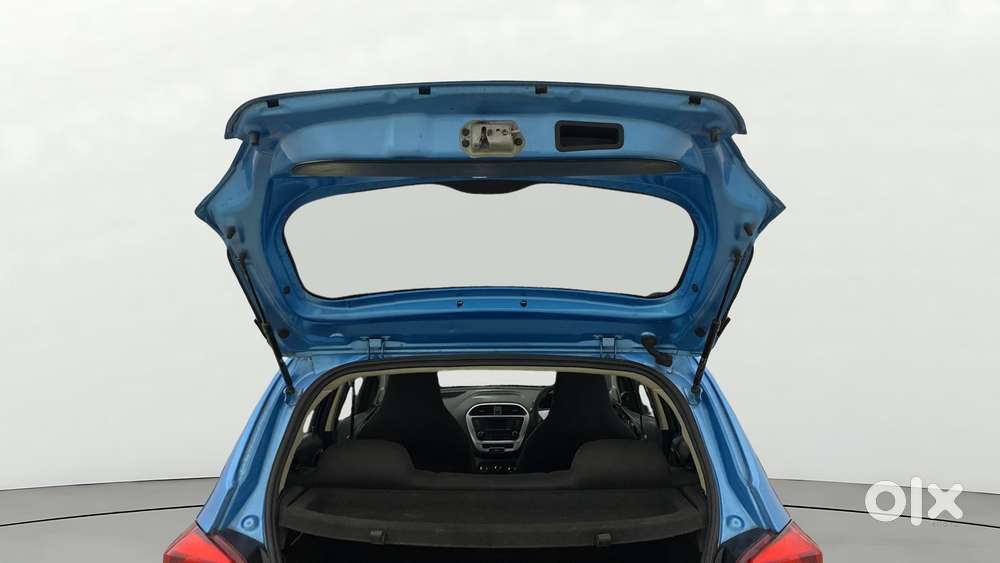 Tata Tiago 1.2 Revotron Xt, 2017, Petrol